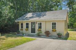 2 Westminster Rd Merrimac, MA 01860