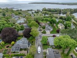 31 Main St Mattapoisett, MA 02739