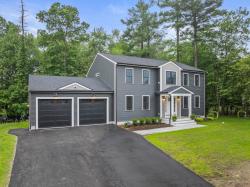 10 Mccue Circle Abington, MA 02351