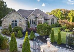 219 Leonard St Acushnet, MA 02743