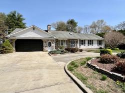 87 Morgan St Granby, MA 01033