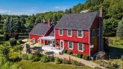 48 Little Pond Rd Merrimac, MA 01860
