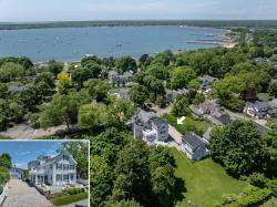 23 Beacon St Mattapoisett, MA 02739