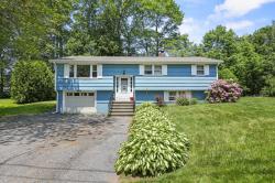 29 Mayflower Circle Leicester, MA 01524