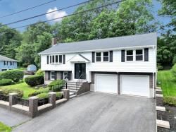 61 Cynthia Rd Dedham, MA 02026