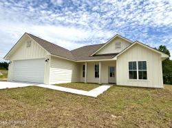 8 Governors Circle Poplarville, MS 39470