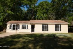 3233 Riverbend Road Moss Point, MS 39562