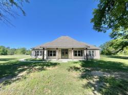 7961 Highway 11 Carriere, MS 39426