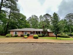 623 NW Kennedy Drive Magee, MS 39111
