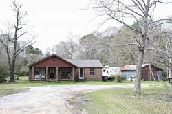 21713 63 Highway Moss Point, MS 39562