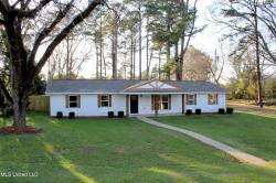 320 SW 5Th Avenue Magee, MS 39111