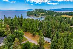 33101 Walnut Drive Bigfork, MT 59911
