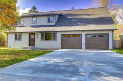 10415 Lakewood Place Lolo, MT 59847