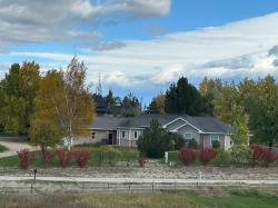 486 Ryans Way Corvallis, MT 59828