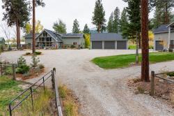 895 W Cow Creek Road Hamilton, MT 59840