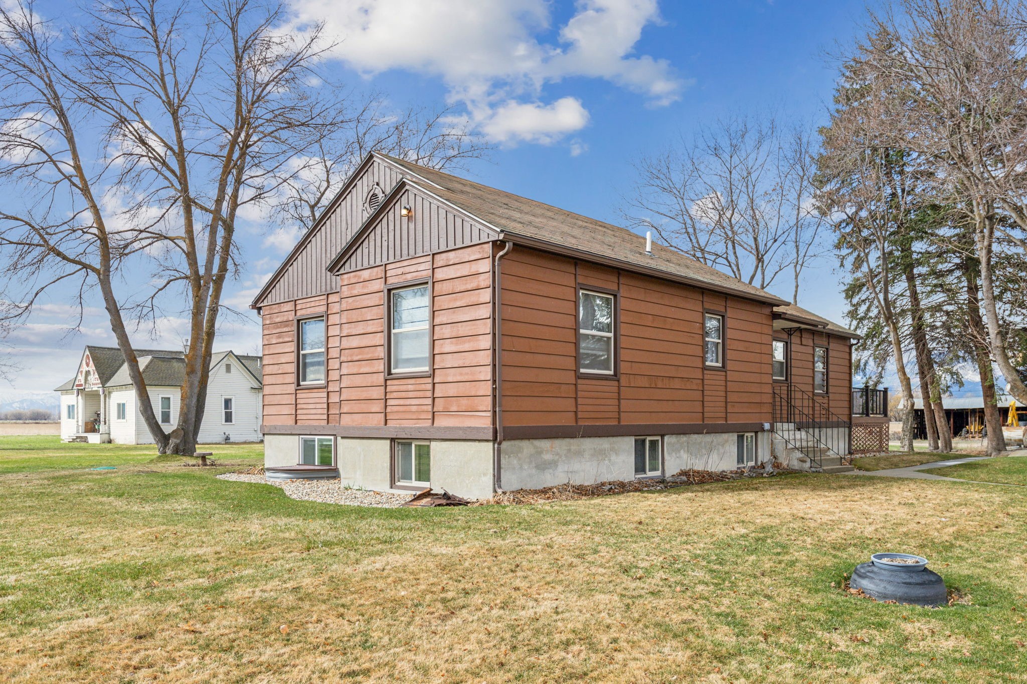 MLS 30022052 2685 Eastside Highway Stevensville, MT 59870