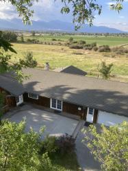 780 Mason Lane Corvallis, MT 59828