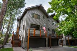 281 Eagle Bend Drive Bigfork, MT 59911