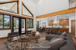 316 Spurwing Loop Lakeside, MT 59922