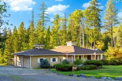 661 Latigo Lane Bigfork, MT 59911