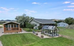 2 Hardy Circle Ennis, MT 59729