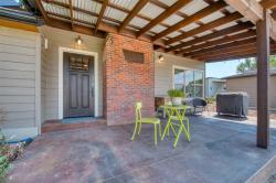 807 Honey House Lane Corvallis, MT 59828
