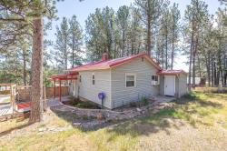 512 Leisenger Lane Custer, SD 57730