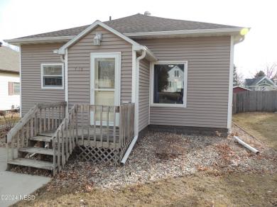 712 1St Street NW Watertown, SD 57201