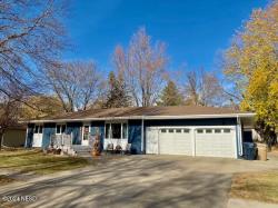 1119 9th Avenue NE Watertown, SD 57201