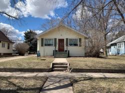 932 E 3Rd Street Redfield, SD 57469