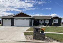 1121 27Th Street NE Watertown, SD 57201