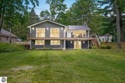 3571 W Otsego Lake Drive Gaylord, MI 49735