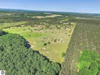 10435 Dell Road, Kingsley, MI 49649