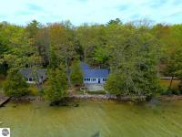 2786 Crescent Shores Drive, Traverse City, MI 49685
