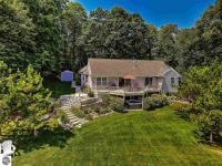 10594 Snowcrest Court, Traverse City, MI 49684