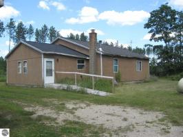 2072 NE Darke Road, Kalkaska, MI 49646