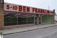 1110 E Eighth Street, Traverse City, MI 49686
