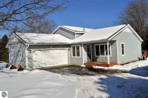 2113 Holland Circle, Traverse City, MI 49685