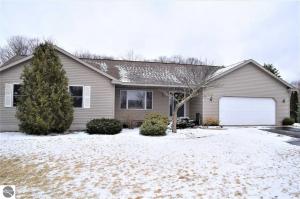 1089 South Ridge, Traverse City, MI 49696