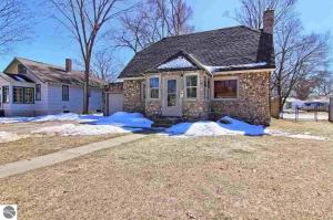 611 W Twelfth Street, Traverse City, MI 49684