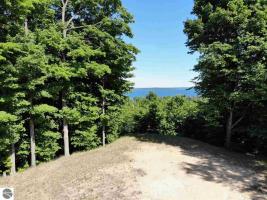 5633 S Elm Ridge Drive, Suttons Bay, MI 49682