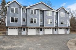 32 Charter Street 9 Exeter, NH 03833
