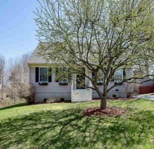 13 Cobble Hill Drive Dover, NH 03820
