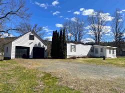 28 Mineral Springs Road Chester, VT 05143