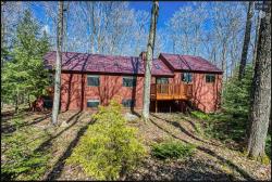 3 Lark Place Enfield, NH 03753
