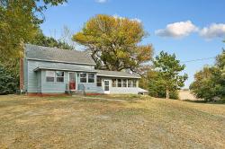 81384 430th Avenue Lakefield, MN 56150