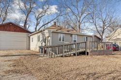 929 N Highway 86 Lakefield, MN 56150