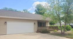 413 River Bluff Drive Windom, MN 56101