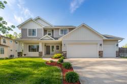 1206 Goldenray Drive Faribault, MN 55021