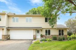 580 Oakhill Circle Chaska, MN 55318